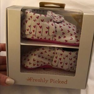 Freshly Picked Sweetheart Moccasins, Size 4